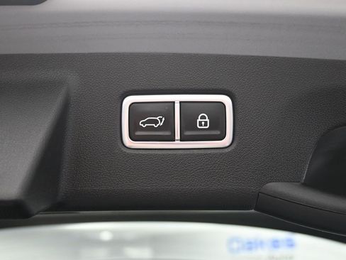 Certified 2023 Kia Sorento SX image 38