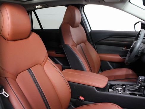 Used 2024 MAZDA CX-50 2.5 Turbo w/ Premium Plus Pkg image 12