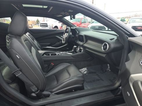 Used 2020 Chevrolet Camaro LT w/ RS Package image 31