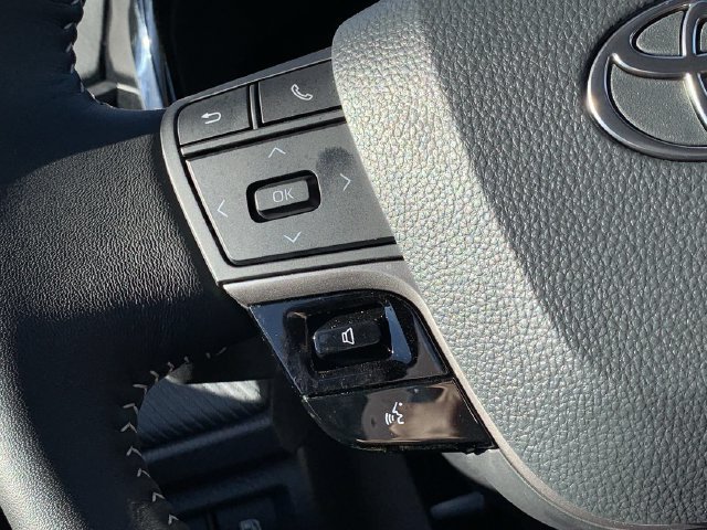 Used 2026 Toyota Camry SE FWD image 24