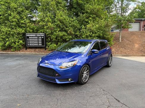 Used 2013 Ford Focus ST FWD image 3