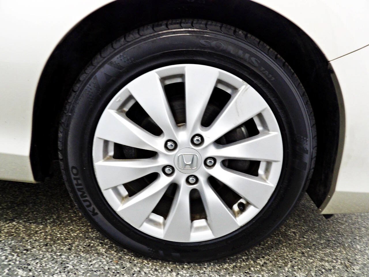 Used 2013 Honda Accord EX image 22