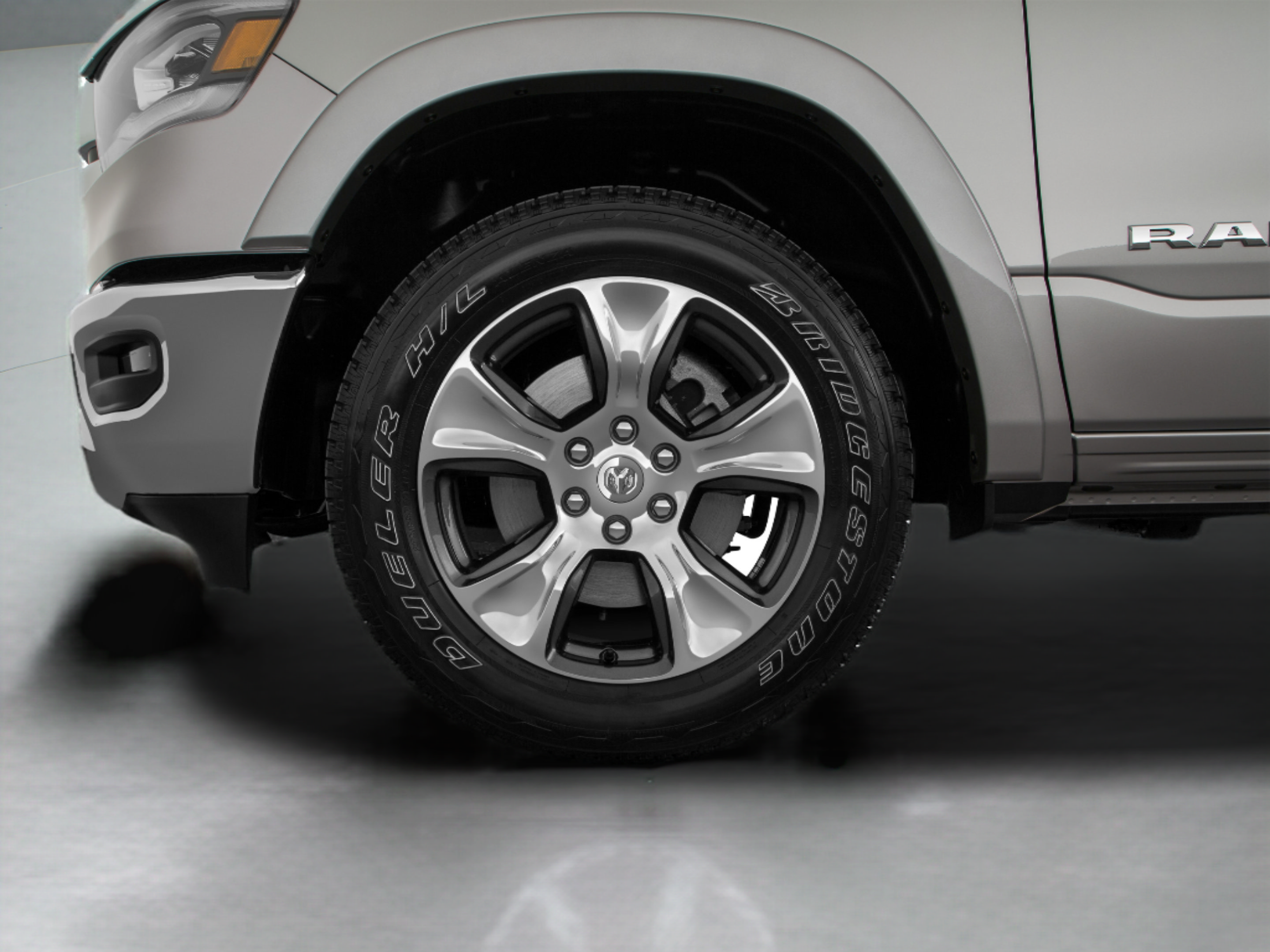 Used 2020 RAM 1500 Big Horn AWD/4WD image 15
