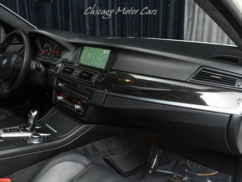 Used 2013 BMW M5 RWD image 25