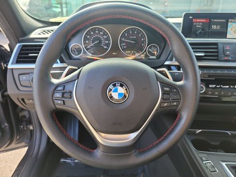 Used 2018 BMW 330i xDrive Sedan AWD/4WD image 17
