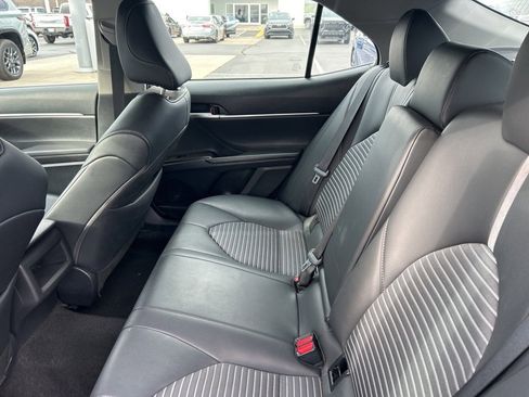 Used 2024 Toyota Camry SE image 12