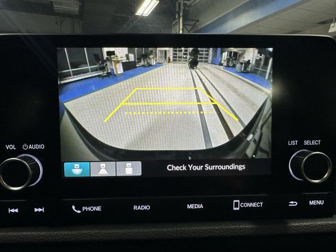 Used 2023 Honda CR-V LX image 12