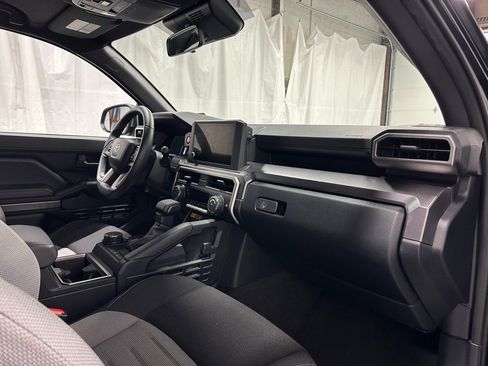 Used 2025 Toyota 4Runner TRD Off-Road image 60