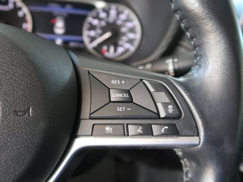 Used 2022 Nissan Sentra SV FWD image 21