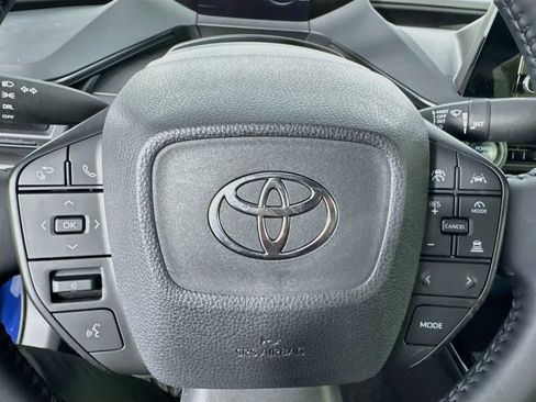 Used 2025 Toyota Prius LE FWD image 16