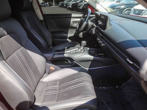 Used 2023 Honda HR-V EX-L image 16