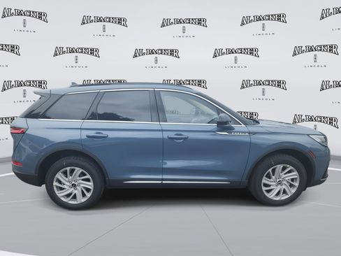 New 2026 Lincoln Corsair Premiere image 6