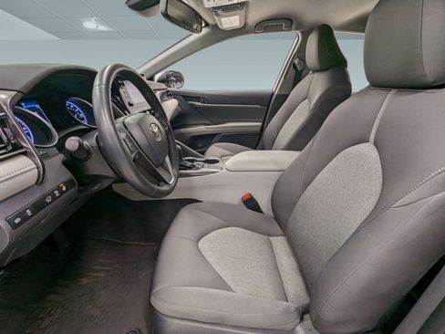 Used 2023 Toyota Camry LE image 4