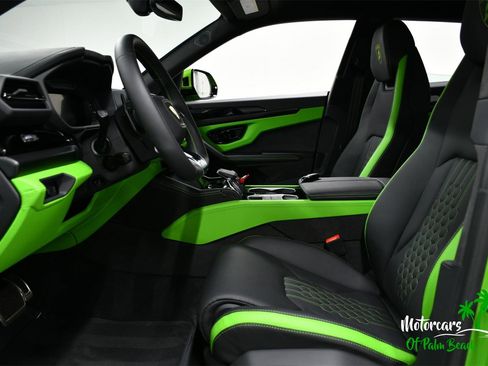 Used 2025 Lamborghini Urus SE image 23