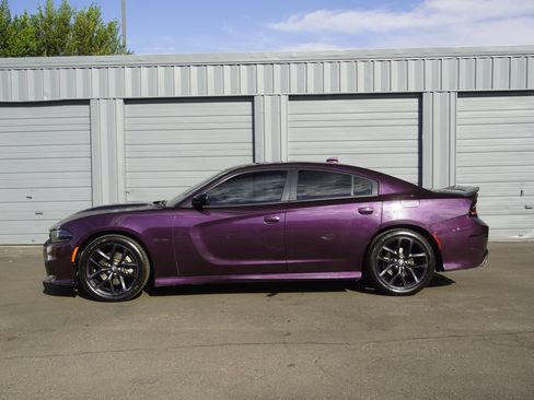 Used 2022 Dodge Charger R/T w/ Driver Convenience Group RWD image 2