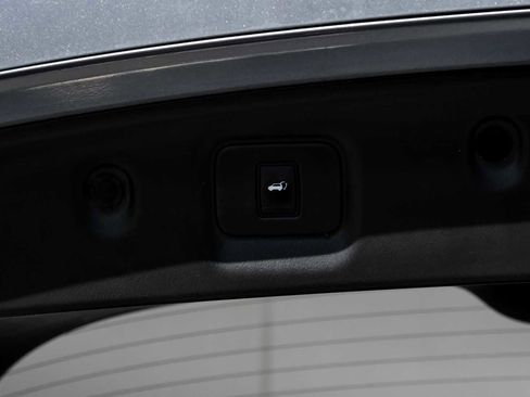 Used 2019 INFINITI QX60 Luxe w/ Essential Package image 59