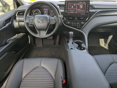 Used 2023 Toyota Camry SE w/ Audio Upgrade Package image 19
