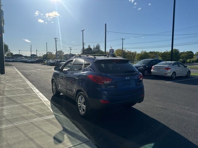 Used 2011 Hyundai Tucson GLS FWD image 5
