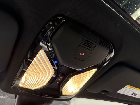 Used 2020 BMW X5 xDrive40i w/ M Sport Package image 49