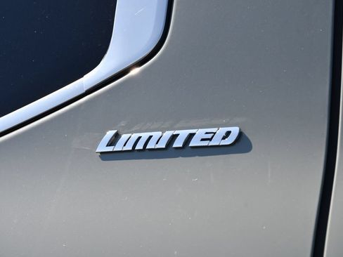 Used 2026 Toyota Tundra Limited w/ Power Package AWD/4WD image 15