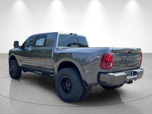 Used 2025 RAM 3500 Laramie AWD/4WD image 3