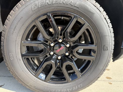 Used 2026 GMC Sierra 1500 Elevation AWD/4WD image 21