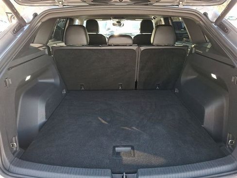 Used 2024 Volkswagen Atlas Cross Sport SE image 29