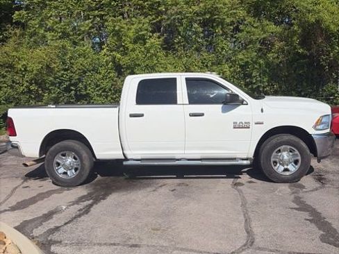 Used 2017 RAM 2500 Tradesman w/ Chrome Appearance Group image 5