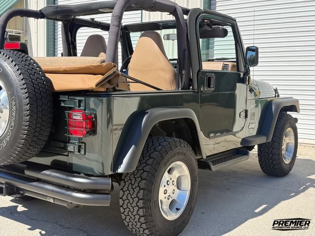 Used 2002 Jeep Wrangler Sport AWD/4WD image 12