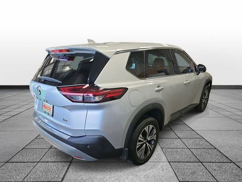 Used 2021 Nissan Rogue SV image 4