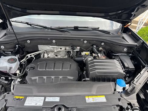 Certified 2025 Volkswagen Atlas SEL Premium R-Line AWD/4WD image 25