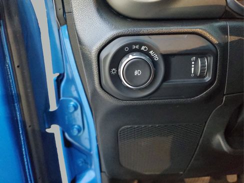 Certified 2023 Jeep Wrangler Willys image 25