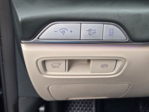 Used 2025 Genesis GV80 3.5T image 28