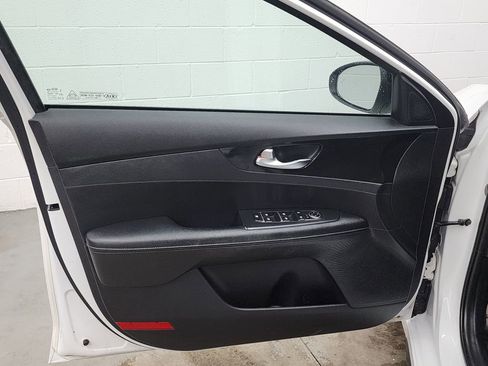 Used 2021 Kia Forte GT-Line FWD image 9
