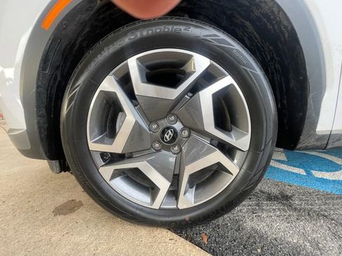 Used 2024 Hyundai Palisade Limited image 9