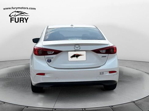 Used 2014 MAZDA MAZDA3 i Touring w/ Technology Package FWD image 4