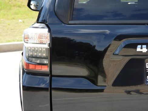 Used 2016 Toyota 4Runner 2WD SR5 image 27