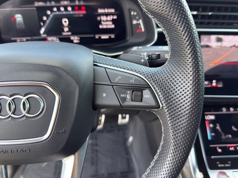 Certified 2024 Audi SQ7 Premium Plus w/ Carbon Package AWD/4WD image 24