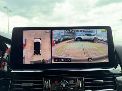 New 2026 Nissan Pathfinder SL w/ SL Premium Package image 21