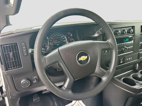 Used 2019 Chevrolet Express 3500 w/ Chrome Appearance Package image 11