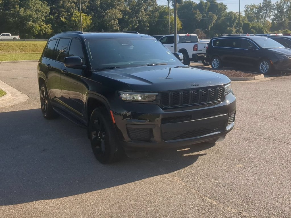 Used 2022 Jeep Grand Cherokee L Laredo AWD/4WD image 7
