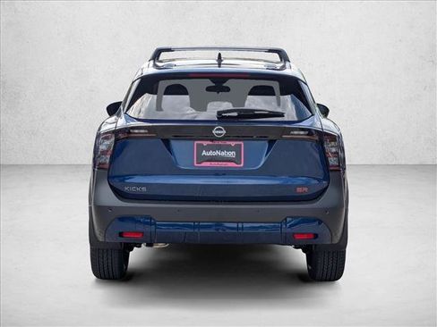 New 2026 Nissan Kicks SR image 7
