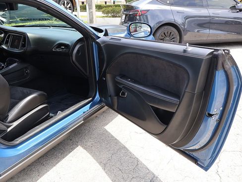 Used 2022 Dodge Challenger SRT Hellcat Redeye RWD image 27