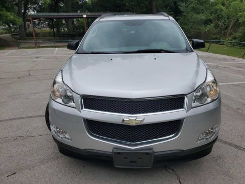 Used 2011 Chevrolet Traverse LS FWD image 8