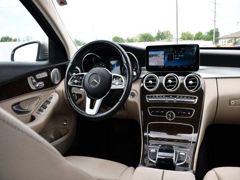 Used 2019 Mercedes-Benz C 300 4MATIC Sedan image 18