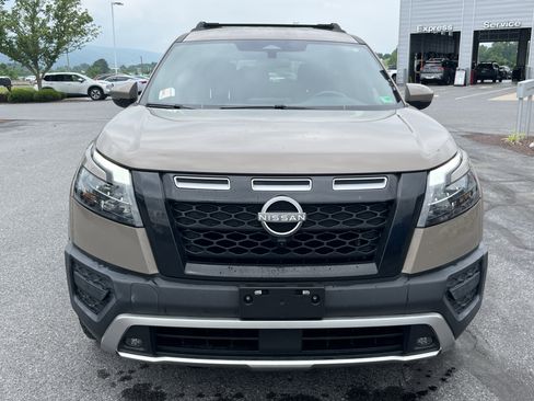 Used 2023 Nissan Pathfinder Rock Creek AWD/4WD image 12