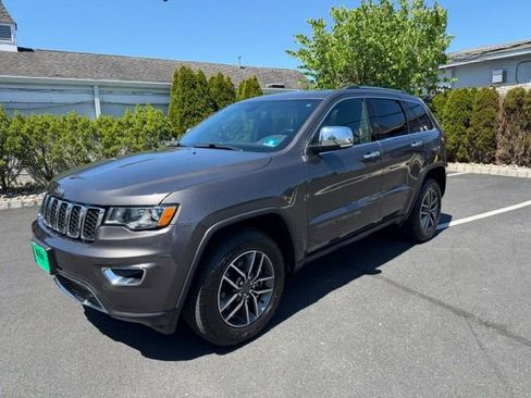 Used 2021 Jeep Grand Cherokee Limited AWD/4WD image 1
