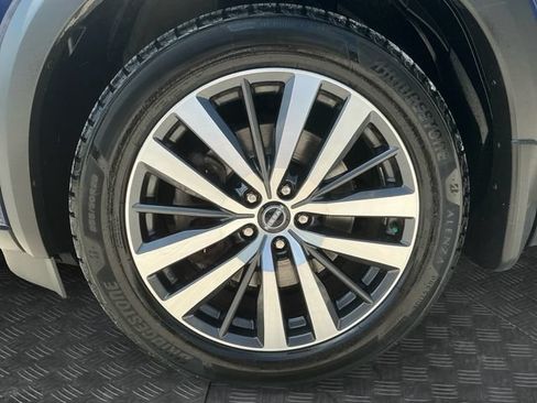 Used 2022 Nissan Pathfinder Platinum w/ Cargo Package AWD/4WD image 15