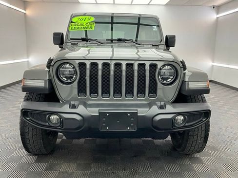 Used 2019 Jeep Wrangler Unlimited Sahara image 2