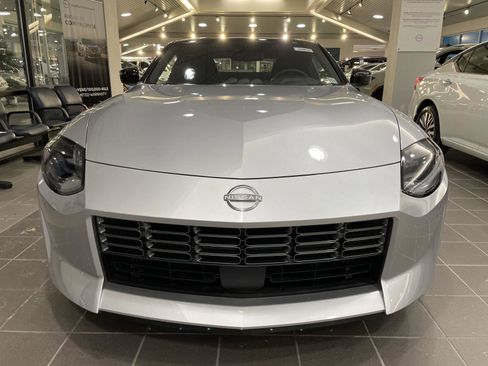 New 2025 Nissan Z Performance w/ Floor Mat Package RWD image 3